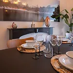 Pino, Cosy A Zee Voor 9 Gasten Met Terras * Knokke-Heist