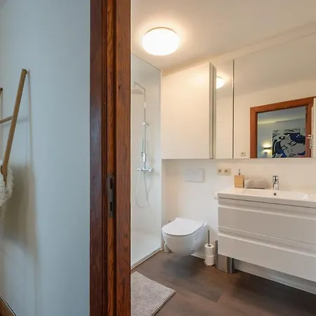 Pino, Cosy A Zee Voor 9 Gasten Met Terras Сasa de vacaciones