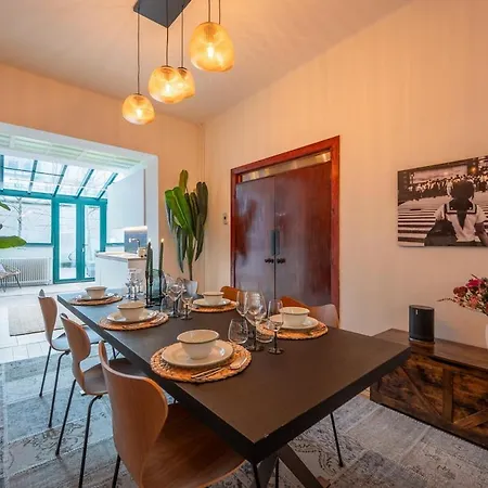 Pino, Cosy A Zee Voor 9 Gasten Met Terras Сasa de vacaciones *