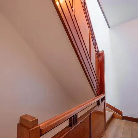 Pino, Cosy à Zee Voor 9 Gasten Met Terras Knokke-Heist