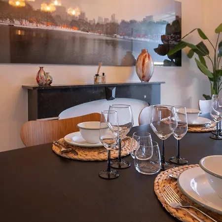 Pino, Cosy A Zee Voor 9 Gasten Met Terras * Knokke-Heist