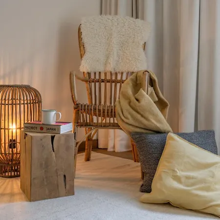 Casa de Férias Pino, Cosy à Zee Voor 9 Gasten Met Terras *