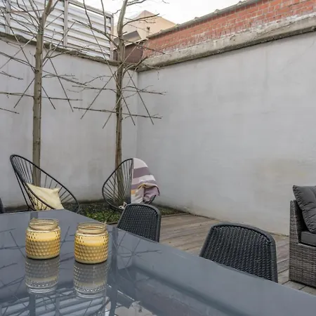 Pino, Cosy à Zee Voor 9 Gasten Met Terras *