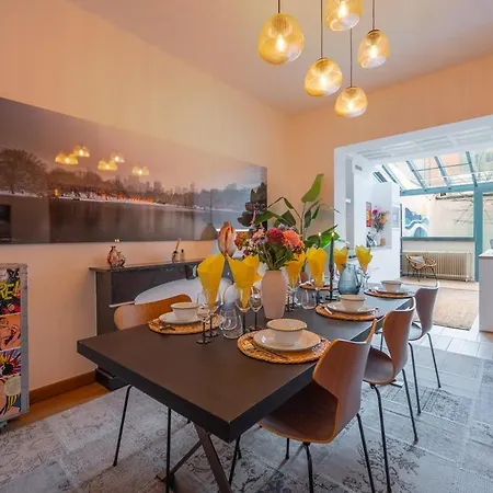 Pino, Cosy à Zee Voor 9 Gasten Met Terras Casa de Férias