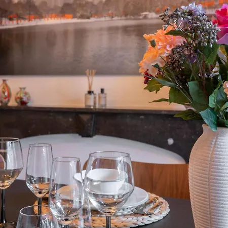 Pino, Cosy à Zee Voor 9 Gasten Met Terras Casa de Férias