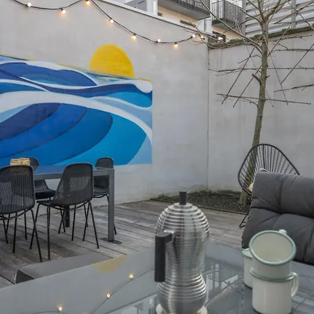 Pino, Cosy à Zee Voor 9 Gasten Met Terras *