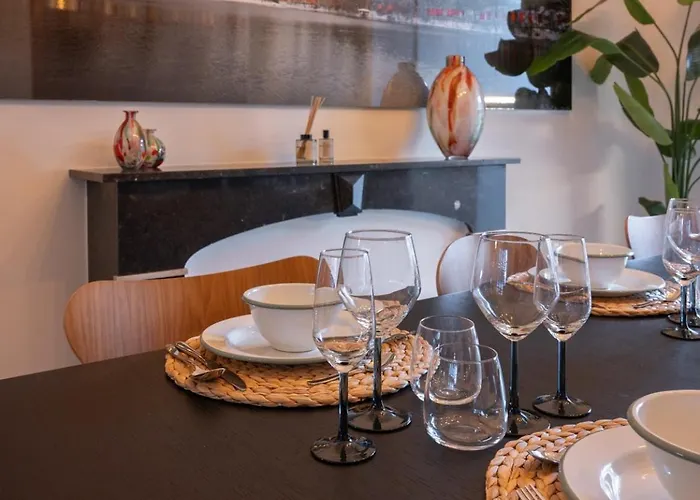 Pino, Cosy A Zee Voor 9 Gasten Met Terras * Knokke-Heist